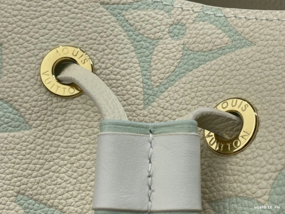 WIS VUITTON NÉONOÉ LOUIS BB 0717